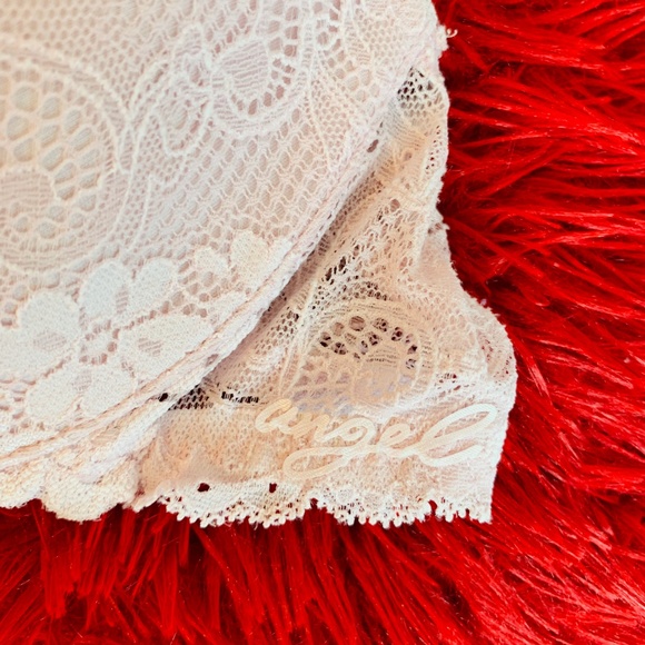 Victoria's Secret Set 2 Sexy bras Leopard & Angel - Picture 8 of 8